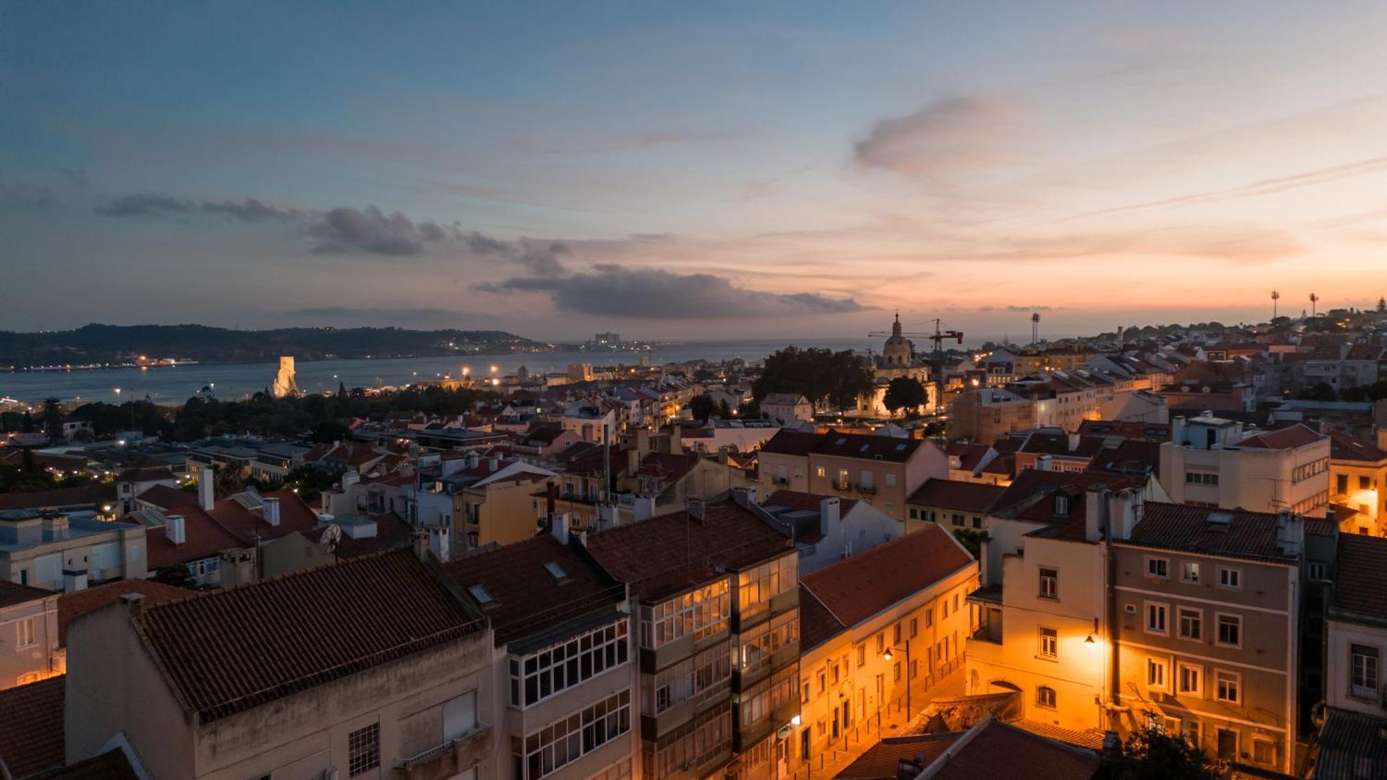 Ferienwohnung Premium Flat At Ajuda/Belem With Balcony, Parking! Lissabon Exterior foto