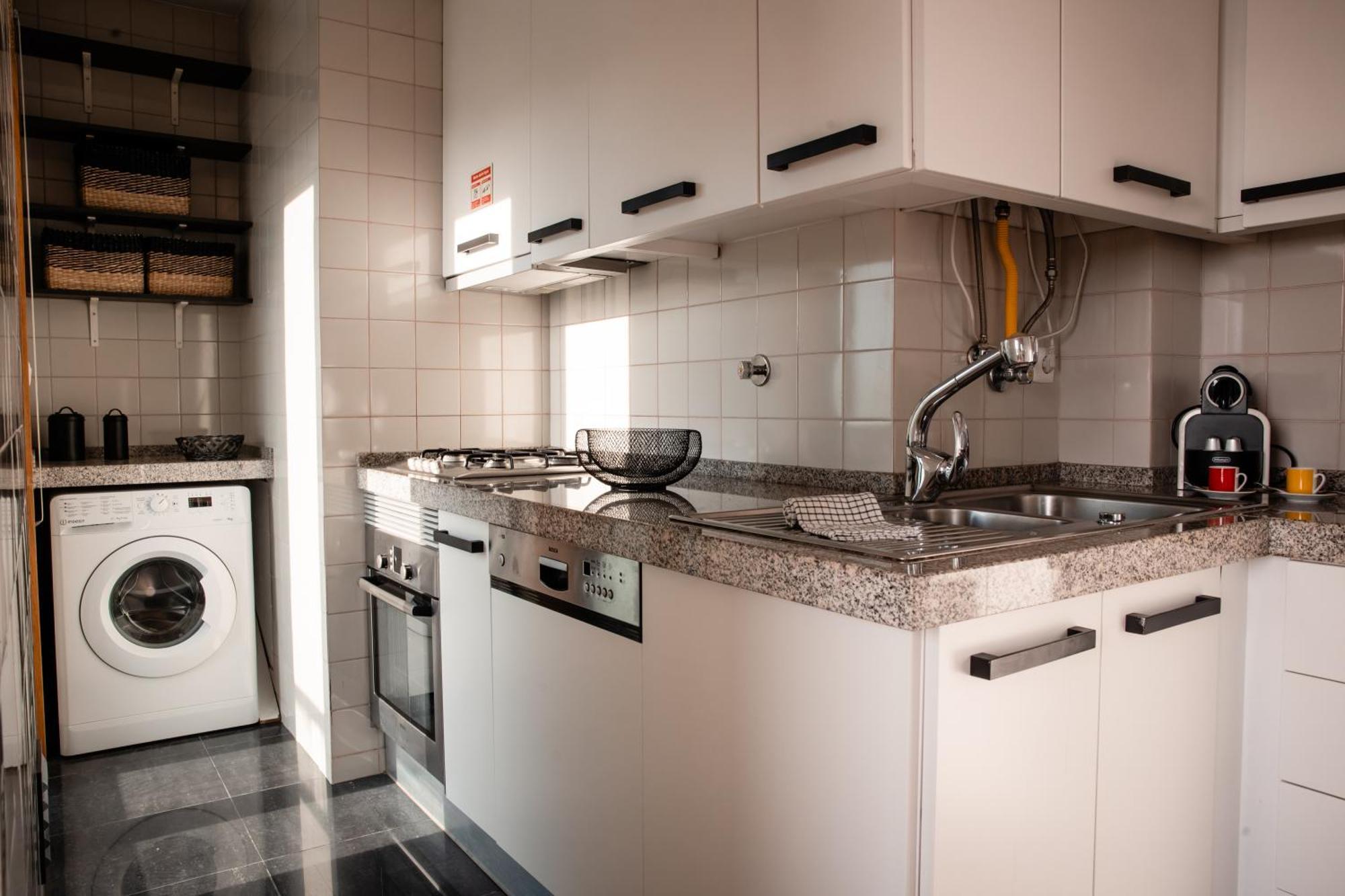 Ferienwohnung Premium Flat At Ajuda/Belem With Balcony, Parking! Lissabon Exterior foto